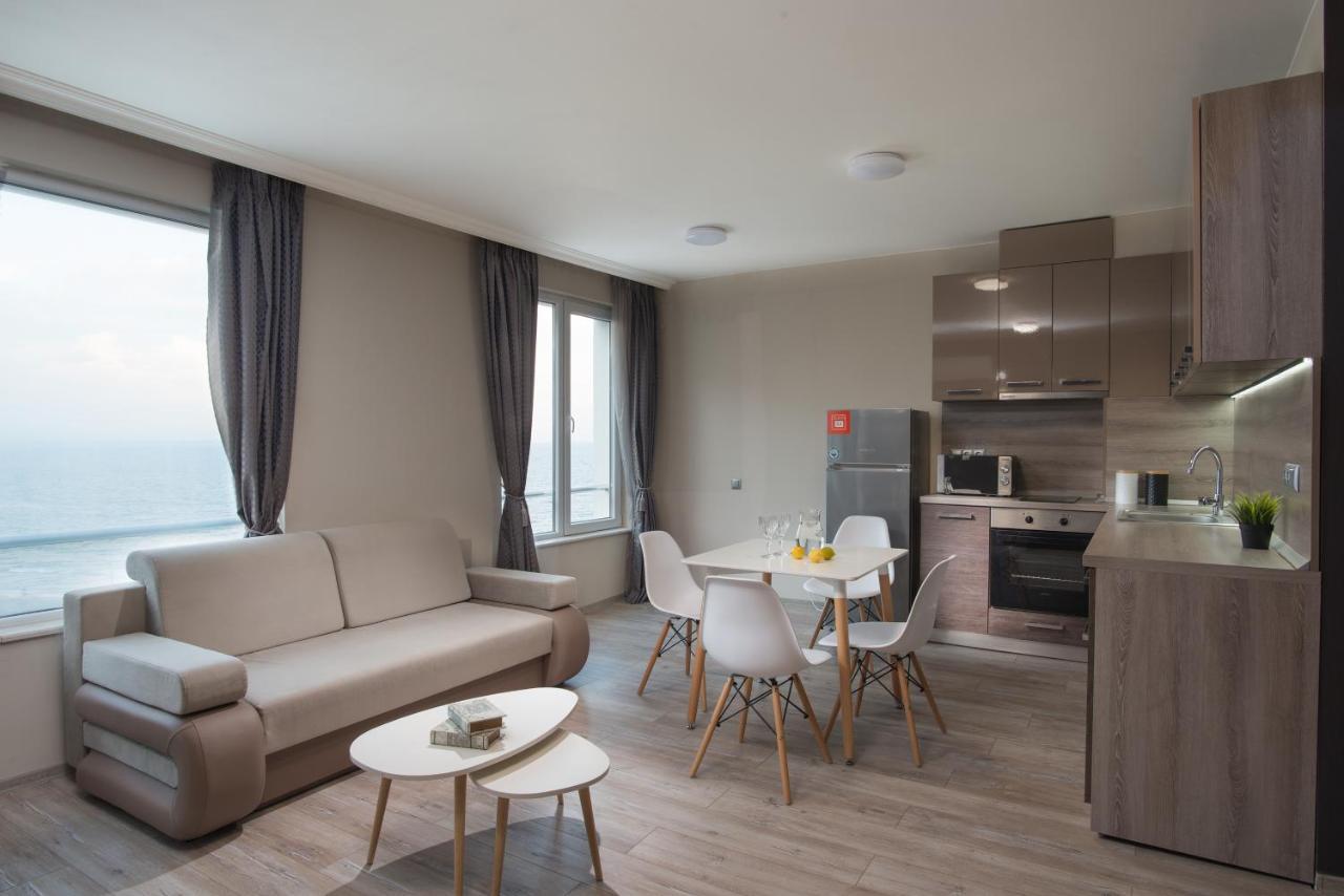 Miraggio Holiday Apartments Pomorie Extérieur photo